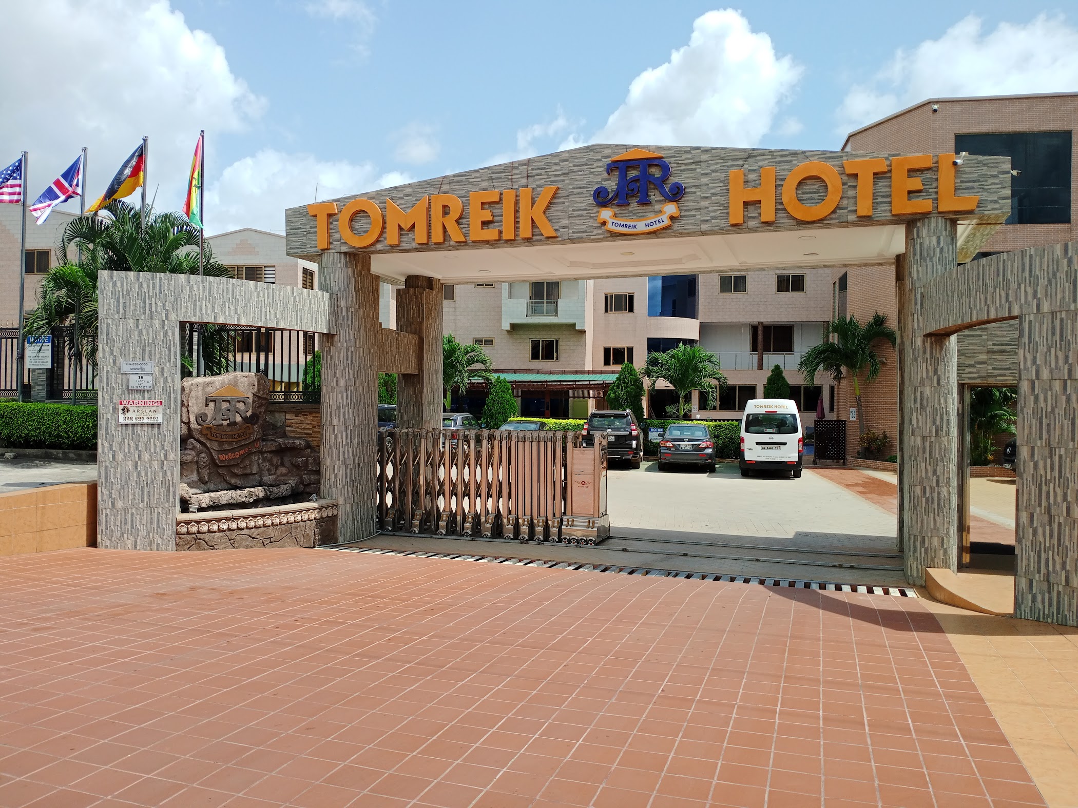 Tomreik Hotel