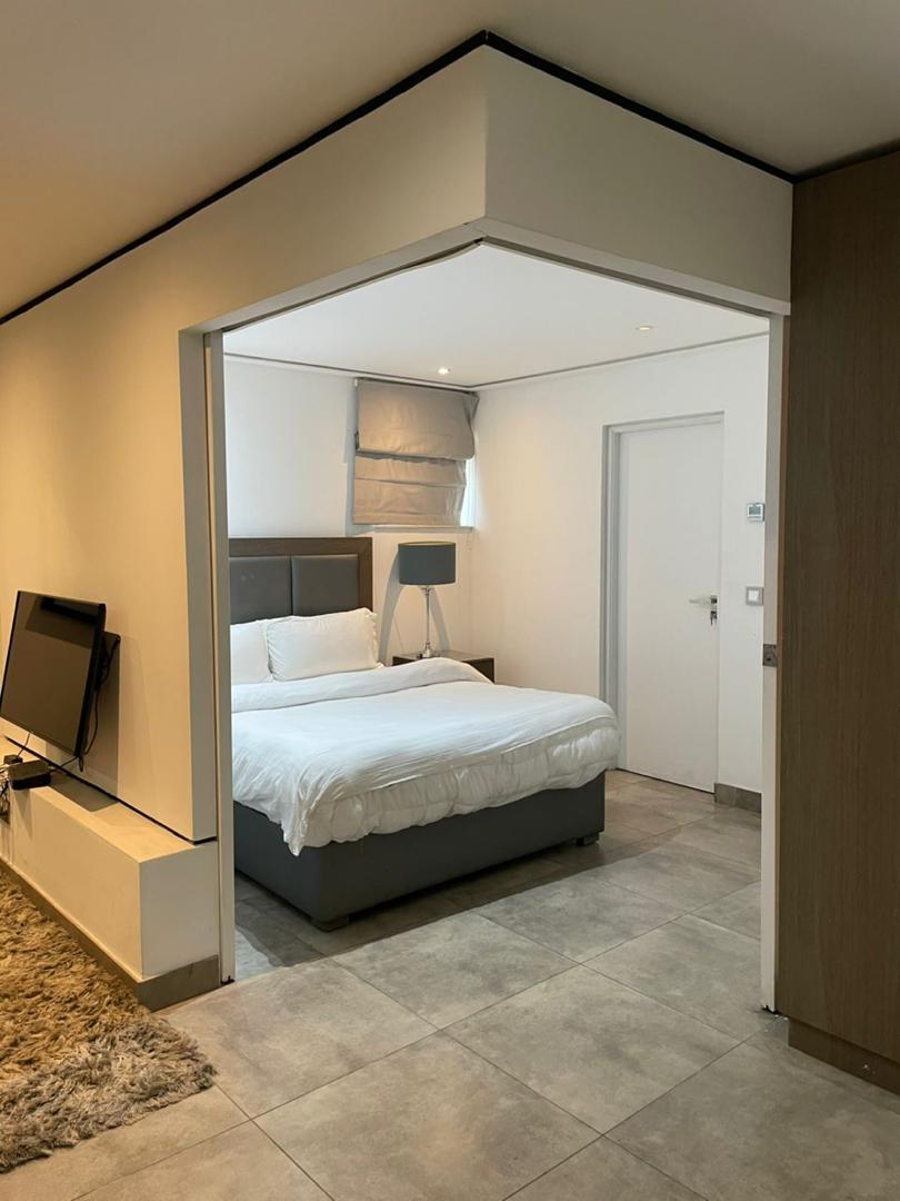 Elegant One-Bedroom City Escape  @ North Ridge, Accra - Nightly Stay